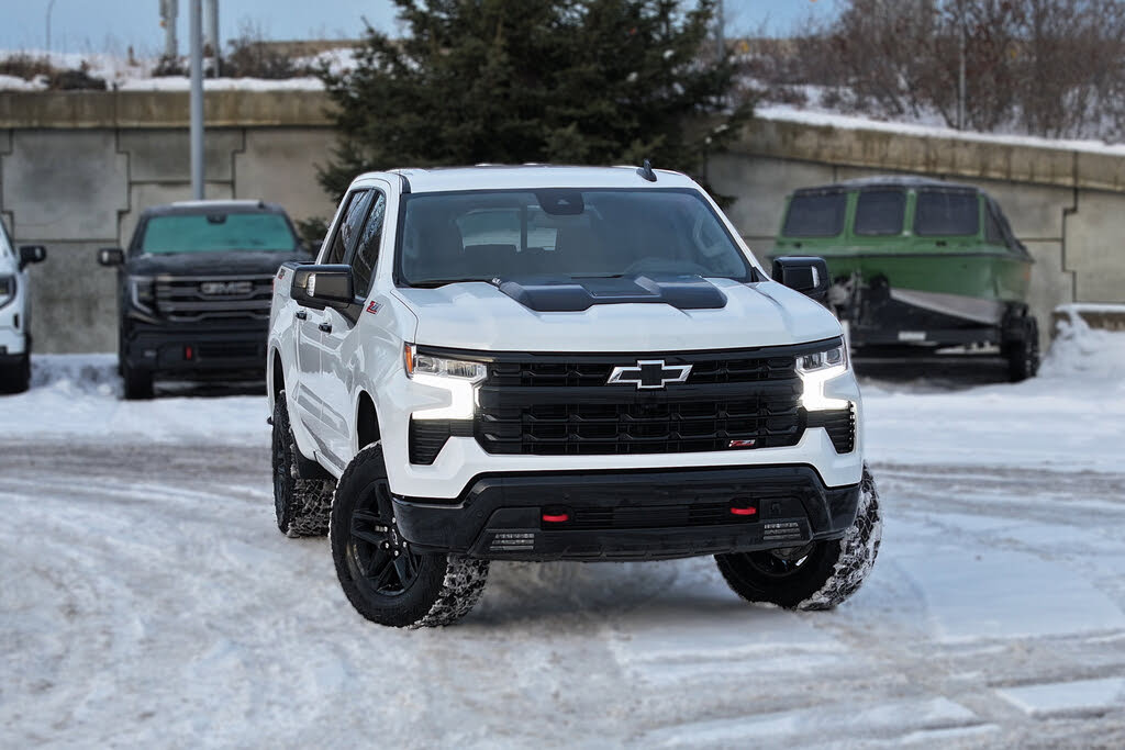 Chevrolet Silverado 1500 LT Trail Boss Crew Cab 4WD 2025