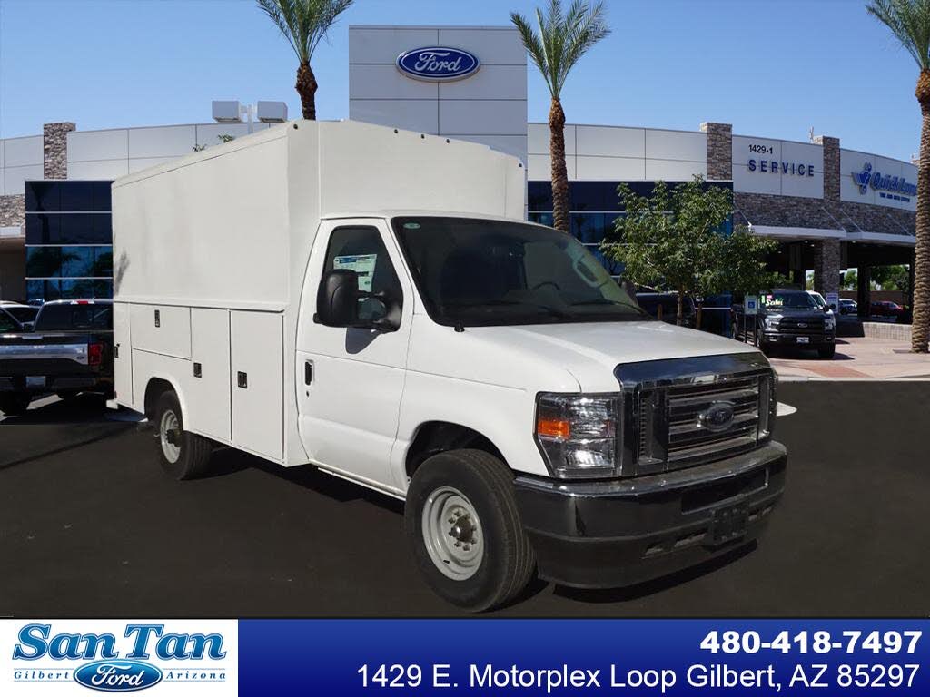 2025 Ford E-Series Chassis E-350 SD Cutaway SB DRW RWD
