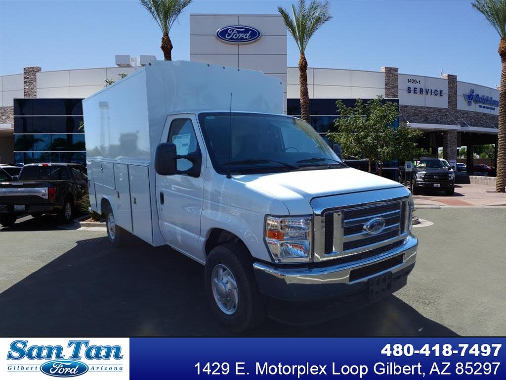 2025 Ford E-Series Chassis E-350 SD Cutaway SB DRW RWD