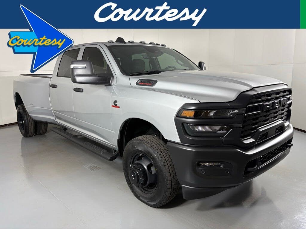 2026 RAM 3500 Tradesman Crew Cab LB DRW 4WD