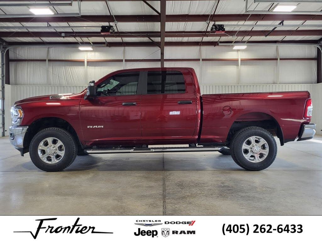 2024 RAM 2500 Big Horn Crew Cab 4WD