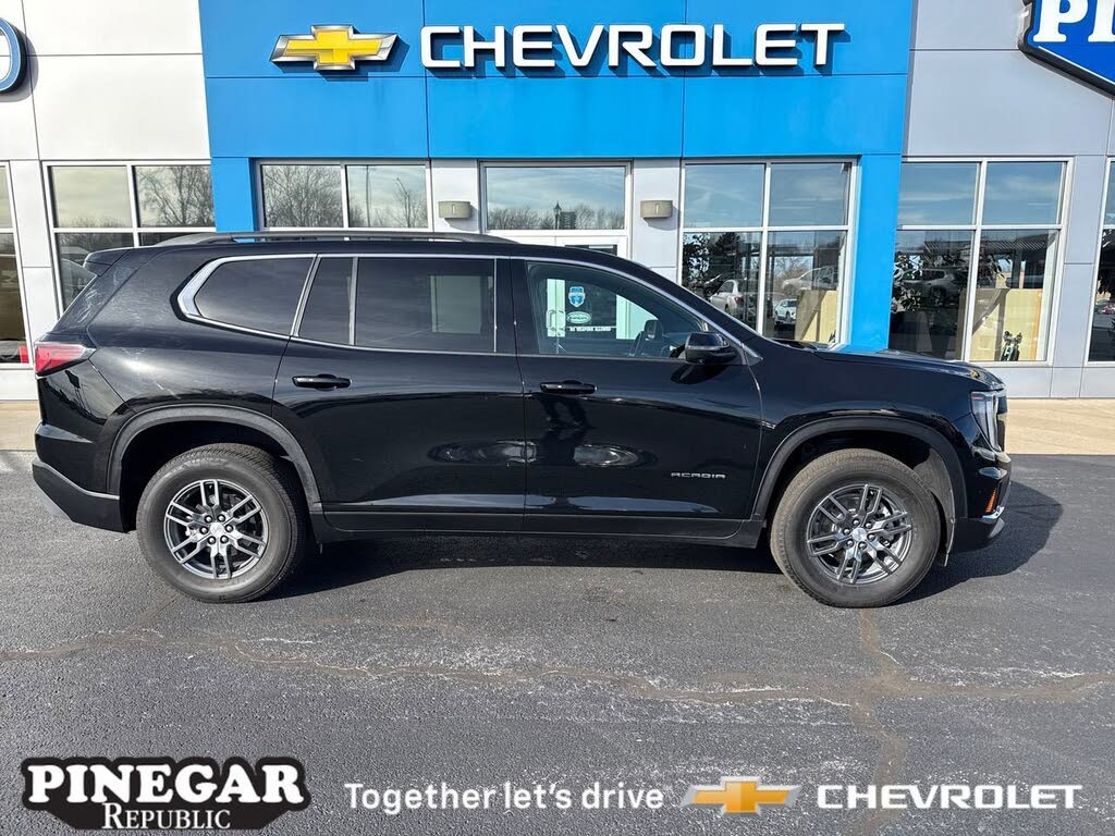 2025 GMC Acadia Elevation AWD
