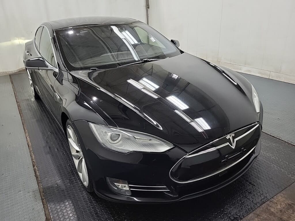 2015 Tesla Model S 85D AWD