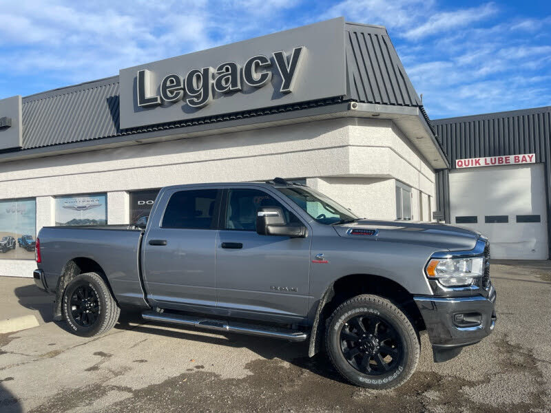 2023 RAM 3500 Big Horn Crew Cab 4WD
