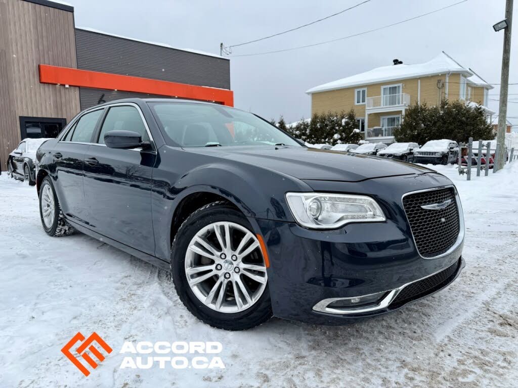2016 Chrysler 300