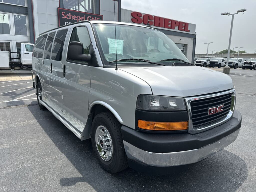 2017 GMC Savana LT 2500