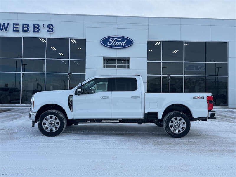 2025 Ford F-350 Super Duty Lariat Crew Cab 4WD