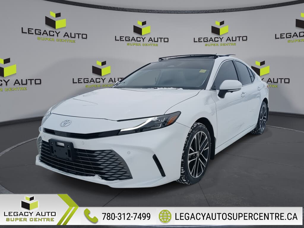 Toyota Camry XLE AWD 2025