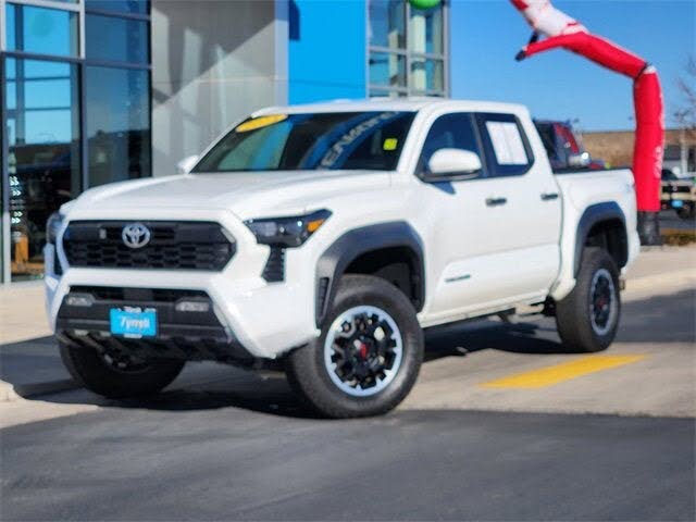 2024 Toyota Tacoma SR5 Double Cab 4WD