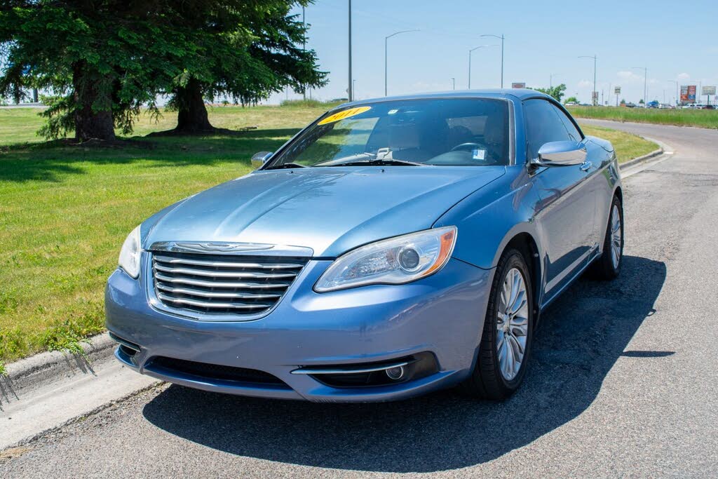 2011 Chrysler 200 Limited Convertible FWD