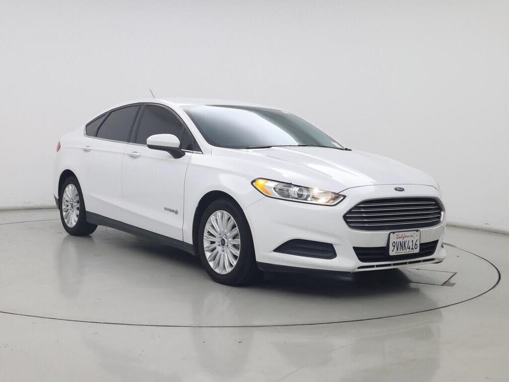 2015 Ford Fusion Hybrid S FWD