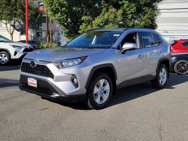 2021 Toyota RAV4 XLE FWD