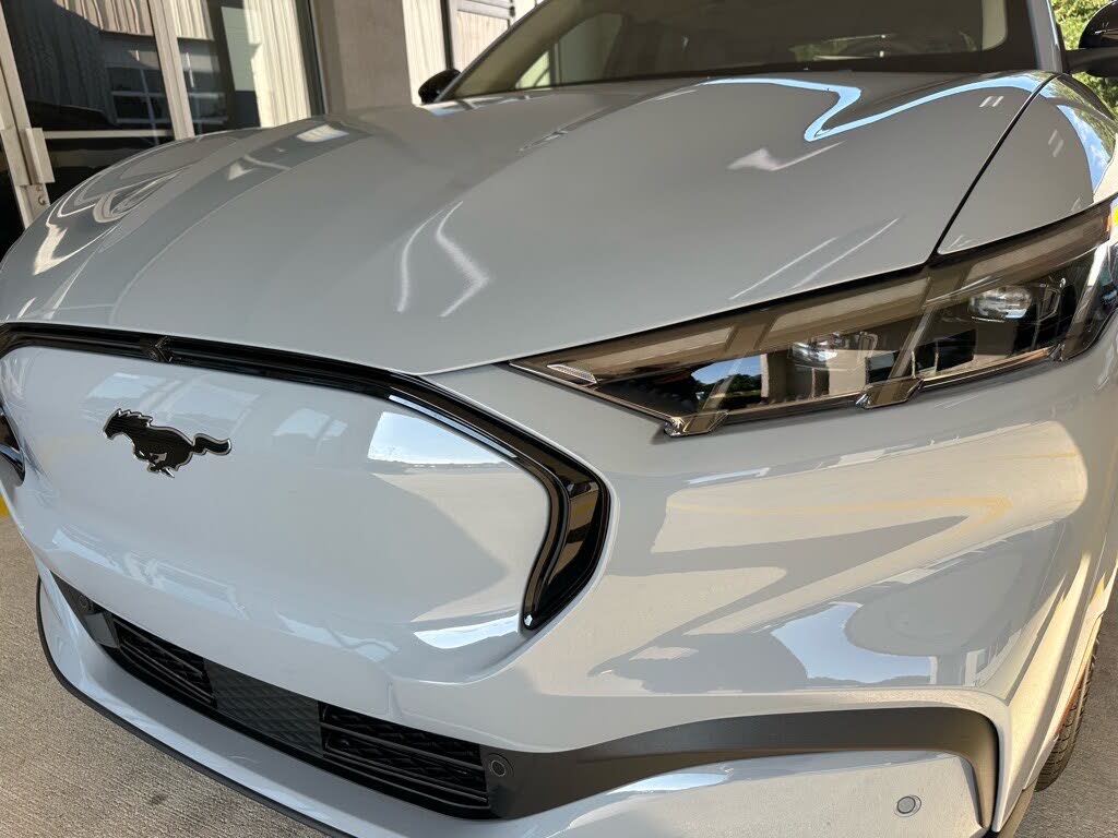 2025 Ford Mustang Mach-E Premium RWD