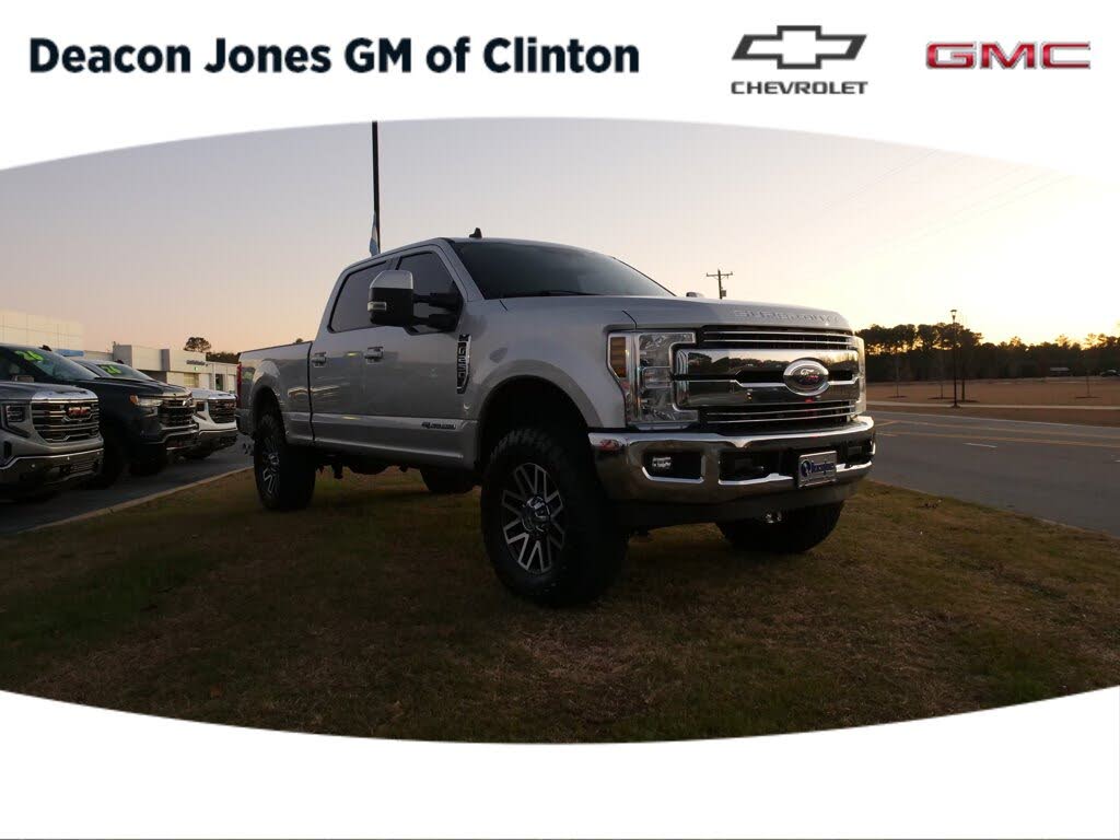 2019 Ford F-250 Super Duty Lariat Crew Cab 4WD