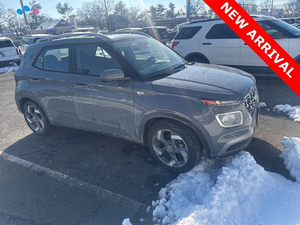 2023 Hyundai Venue SEL FWD