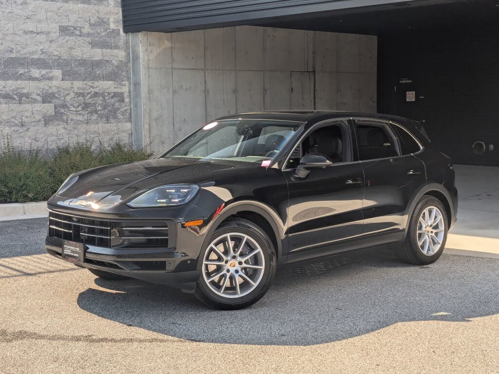 2025 Porsche Cayenne AWD
