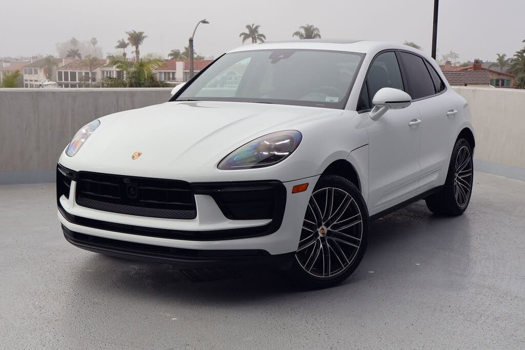 2025 Porsche Macan