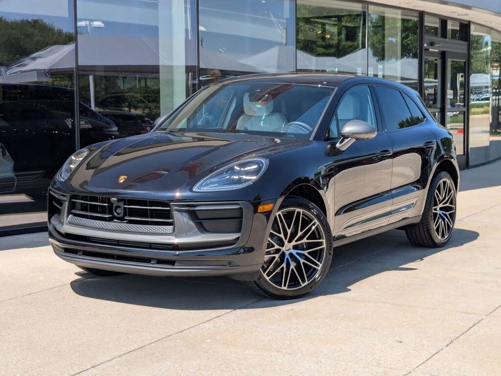 2025 Porsche Macan T AWD