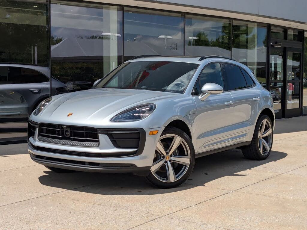 2025 Porsche Macan