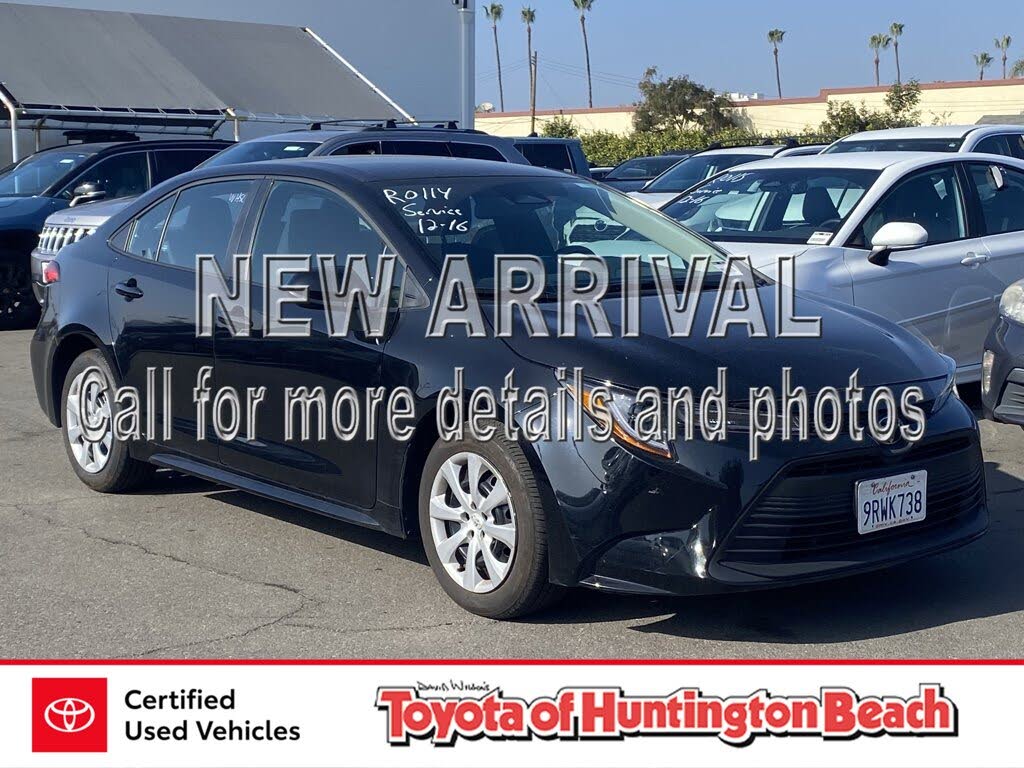 2025 Toyota Corolla LE FWD