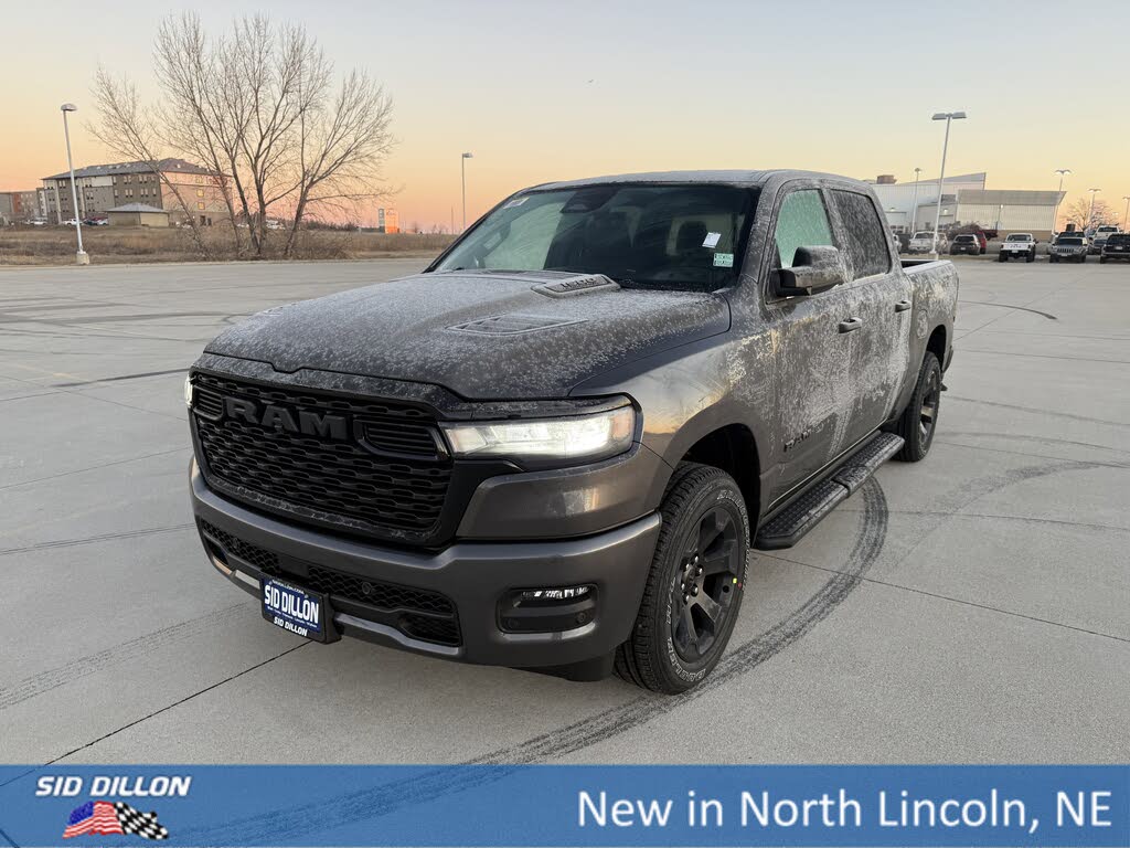 2026 RAM 1500 Express Crew Cab 4WD