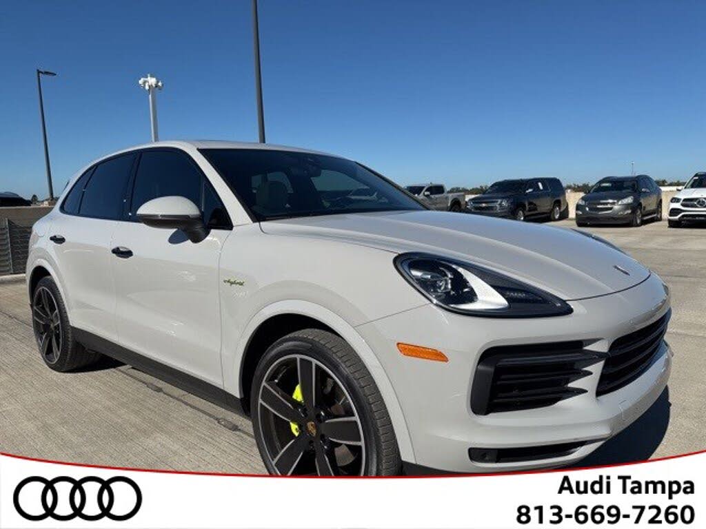 2022 Porsche Cayenne AWD