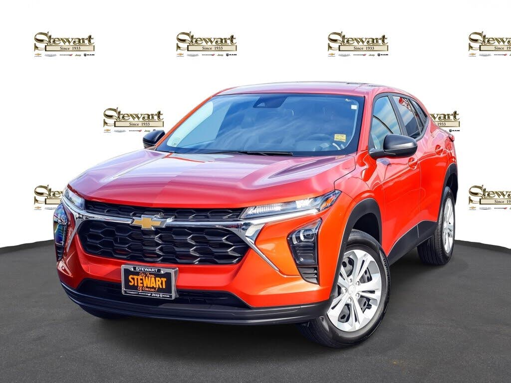 2024 Chevrolet Trax LS FWD