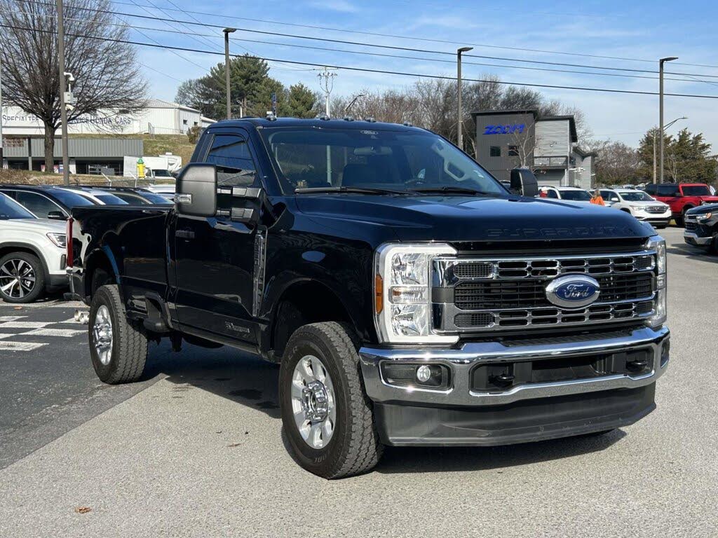 2024 Ford F-350 Super Duty XLT LB 4WD
