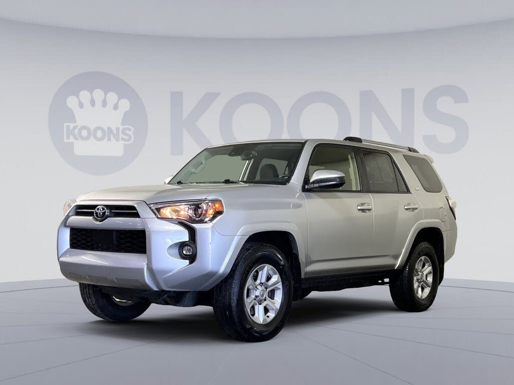 2024 Toyota 4Runner SR5 4WD