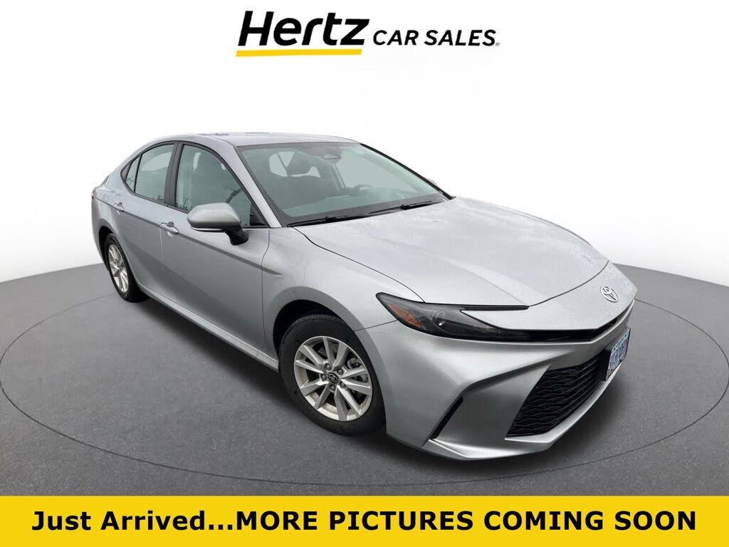 2025 Toyota Camry LE FWD