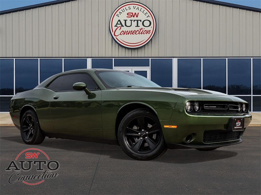 2019 Dodge Challenger SXT RWD