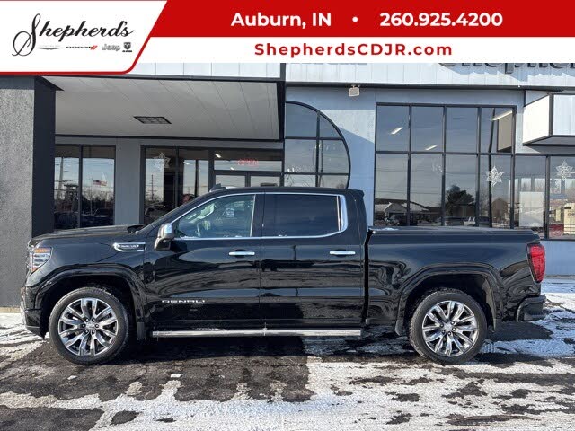 2023 GMC Sierra 1500 Denali Crew Cab 4WD
