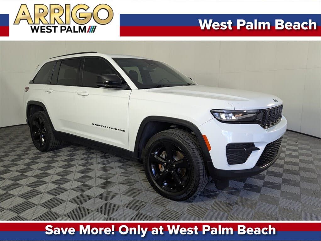 2023 Jeep Grand Cherokee Altitude 4WD