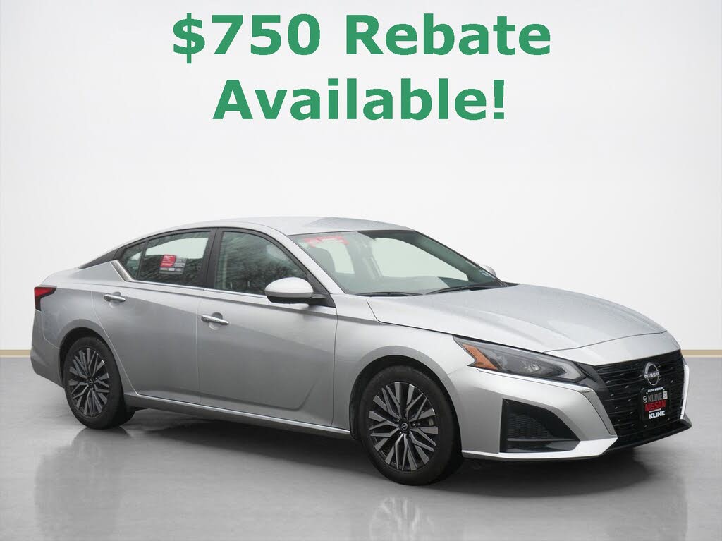 2023 Nissan Altima 2.5 SV FWD