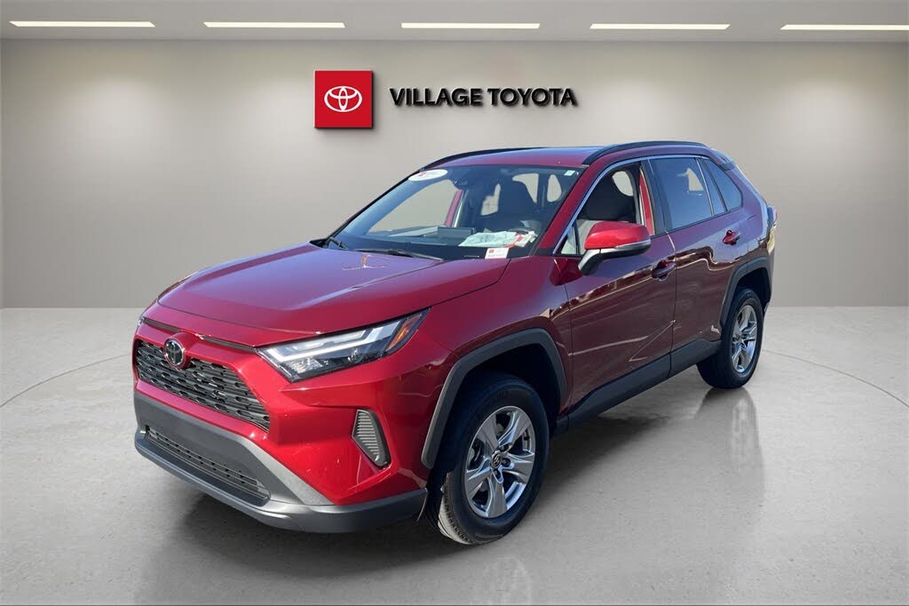 2023 Toyota RAV4 XLE FWD