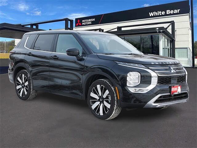 2025 Mitsubishi Outlander SE FWD