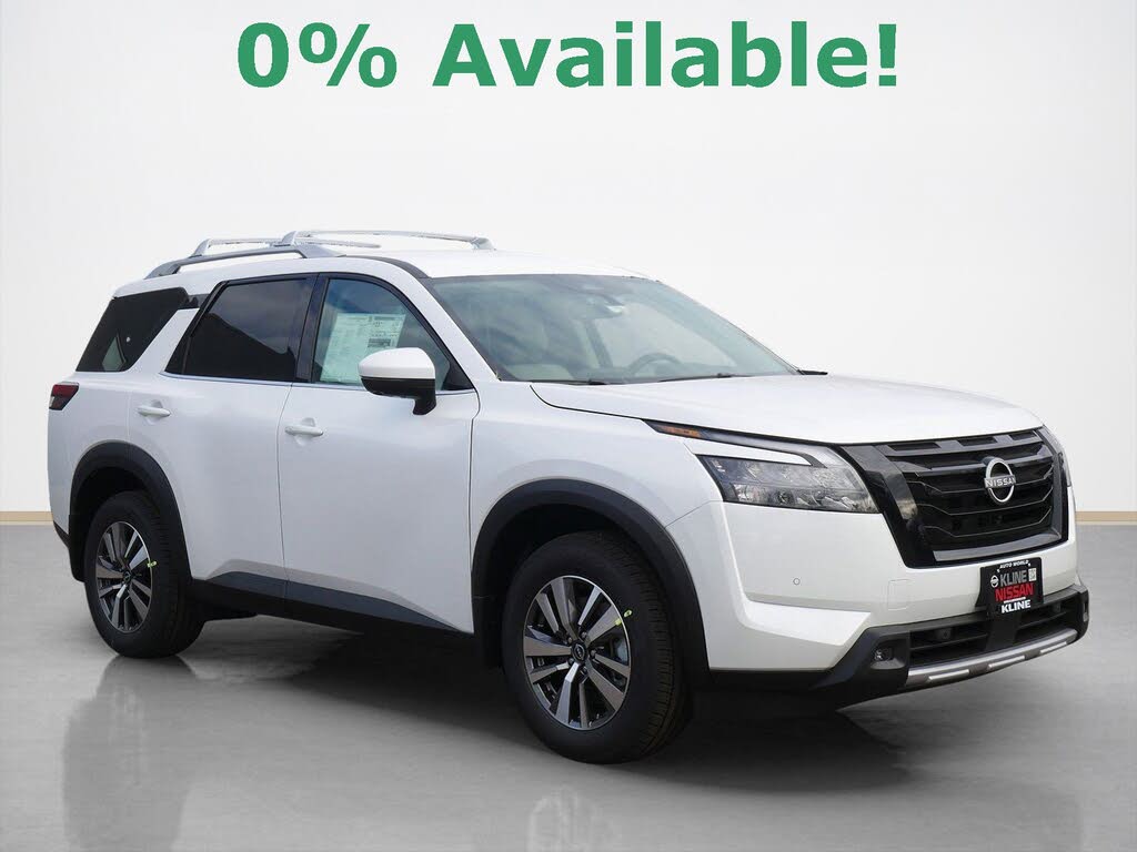 2025 Nissan Pathfinder SL 4WD