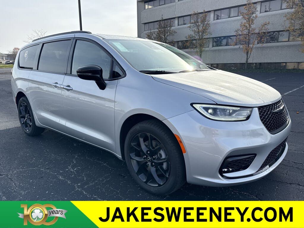 2026 Chrysler Pacifica Limited AWD