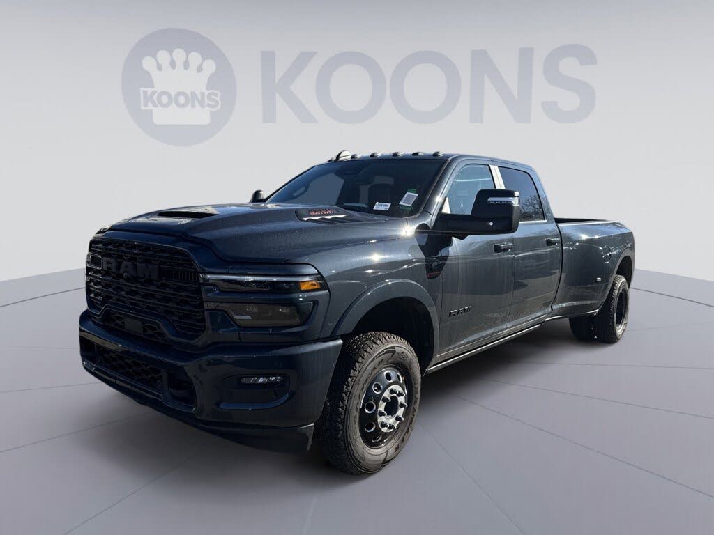 2026 RAM 3500 Limited Crew Cab LB DRW 4WD