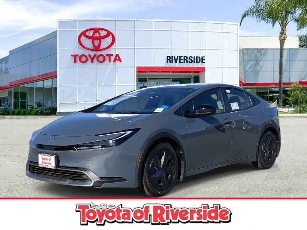 2026 Toyota Prius Plug-In Hybrid SE FWD