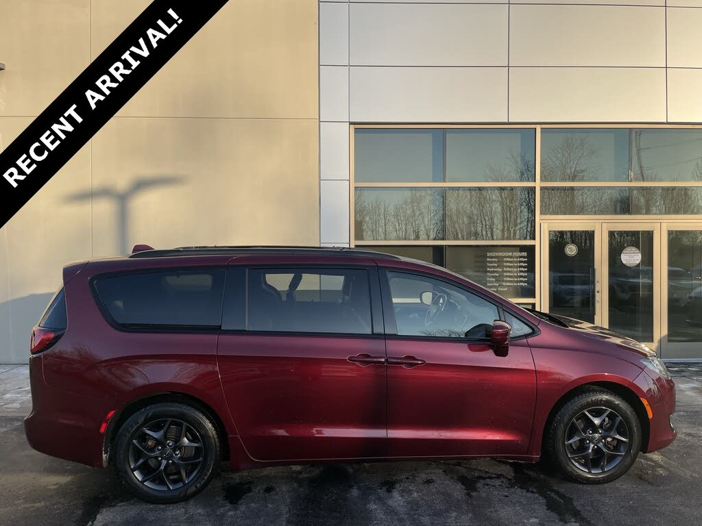 2019 Chrysler Pacifica Touring L FWD