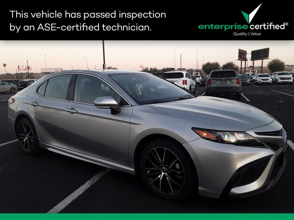 2022 Toyota Camry SE FWD