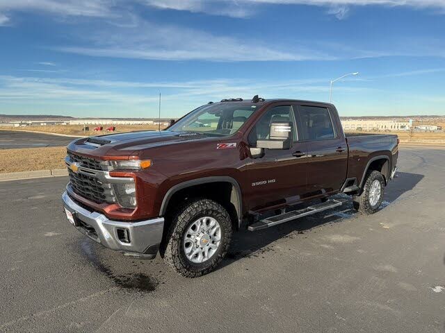 2024 Chevrolet Silverado 3500HD LT Crew Cab 4WD