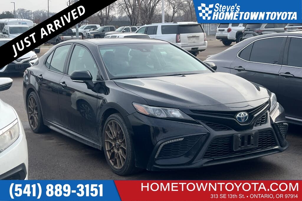 2024 Toyota Camry Hybrid SE FWD