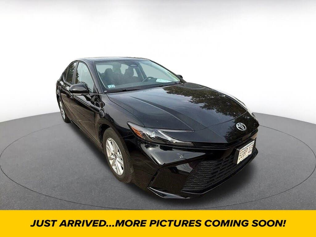 2025 Toyota Camry LE FWD