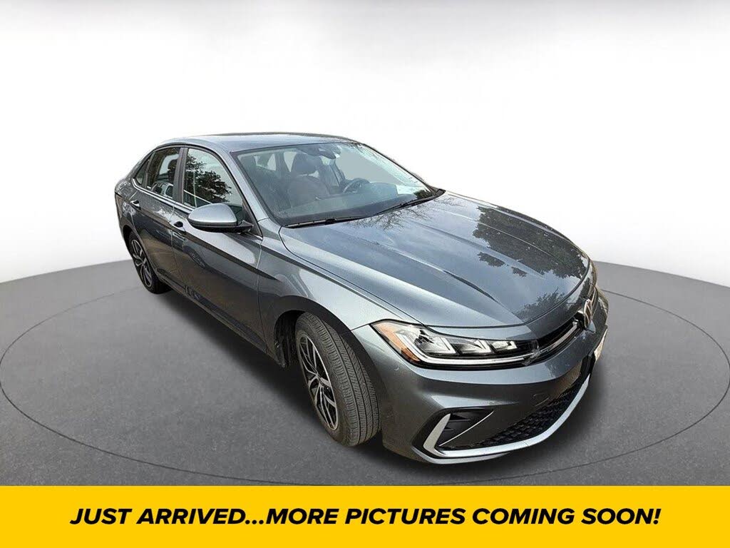 2025 Volkswagen Jetta SE FWD