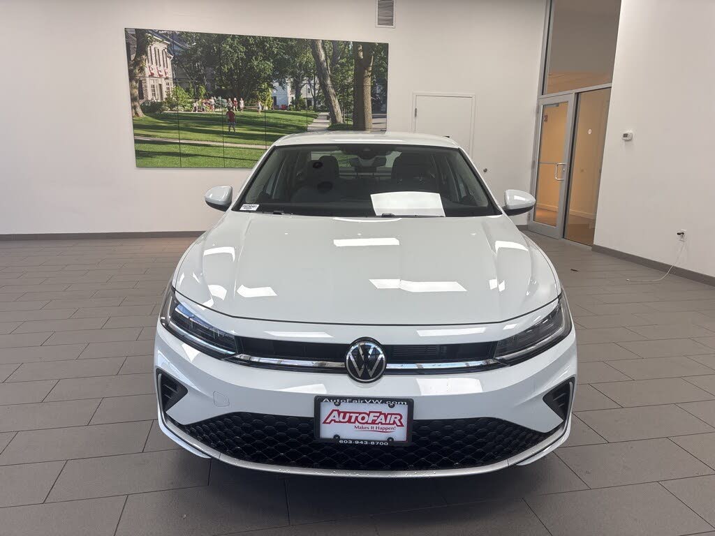 2025 Volkswagen Jetta SE FWD