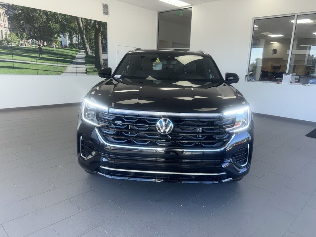 2026 Volkswagen Atlas Cross Sport SEL Premium R-Line 4Motion