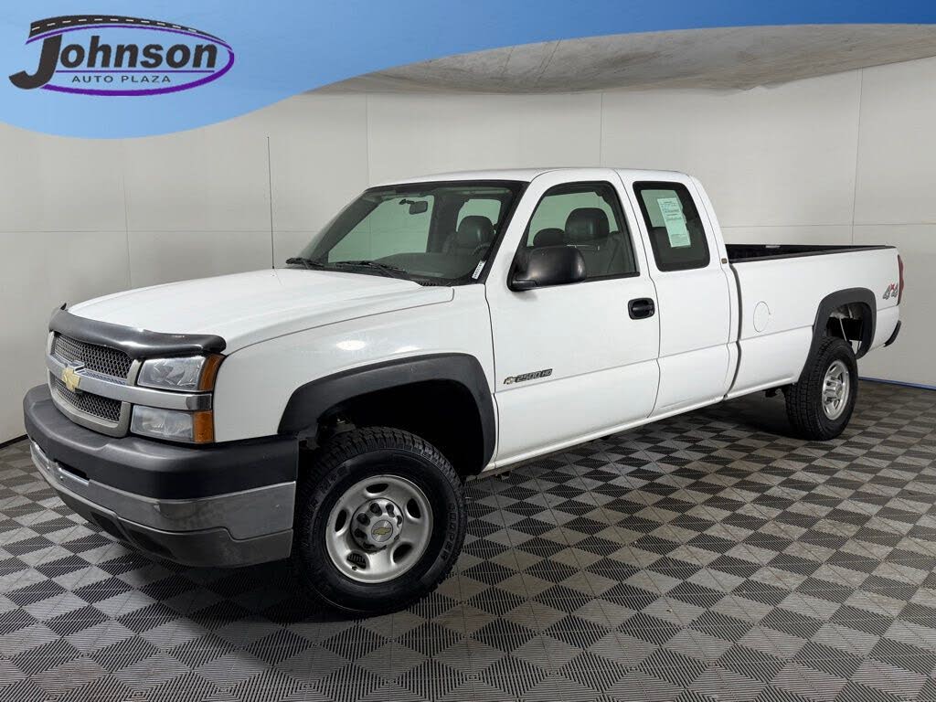 2004 Chevrolet Silverado 2500HD Work Truck Extended Cab 4WD