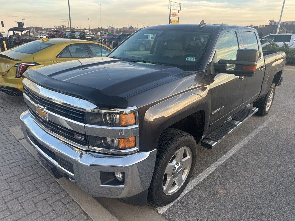 2015 Chevrolet Silverado 2500HD LT Crew Cab 4WD